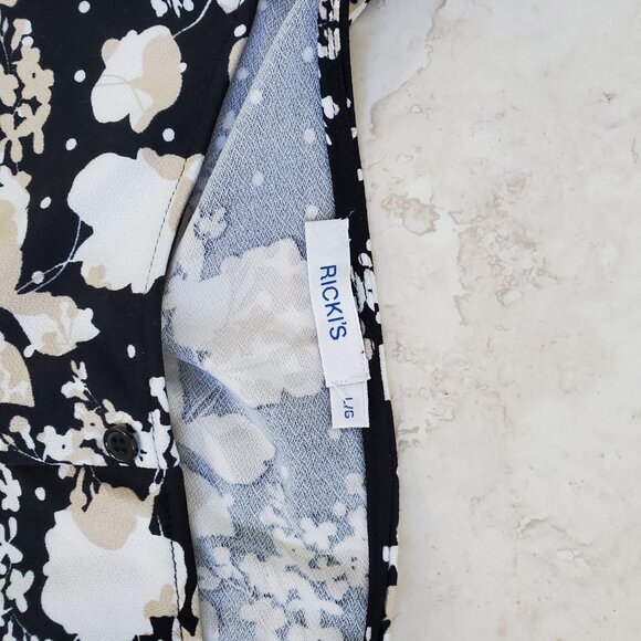 Shorts Denver Hayes Size 12 | Shirt Ricki's Size Large - Picture 7 of 7